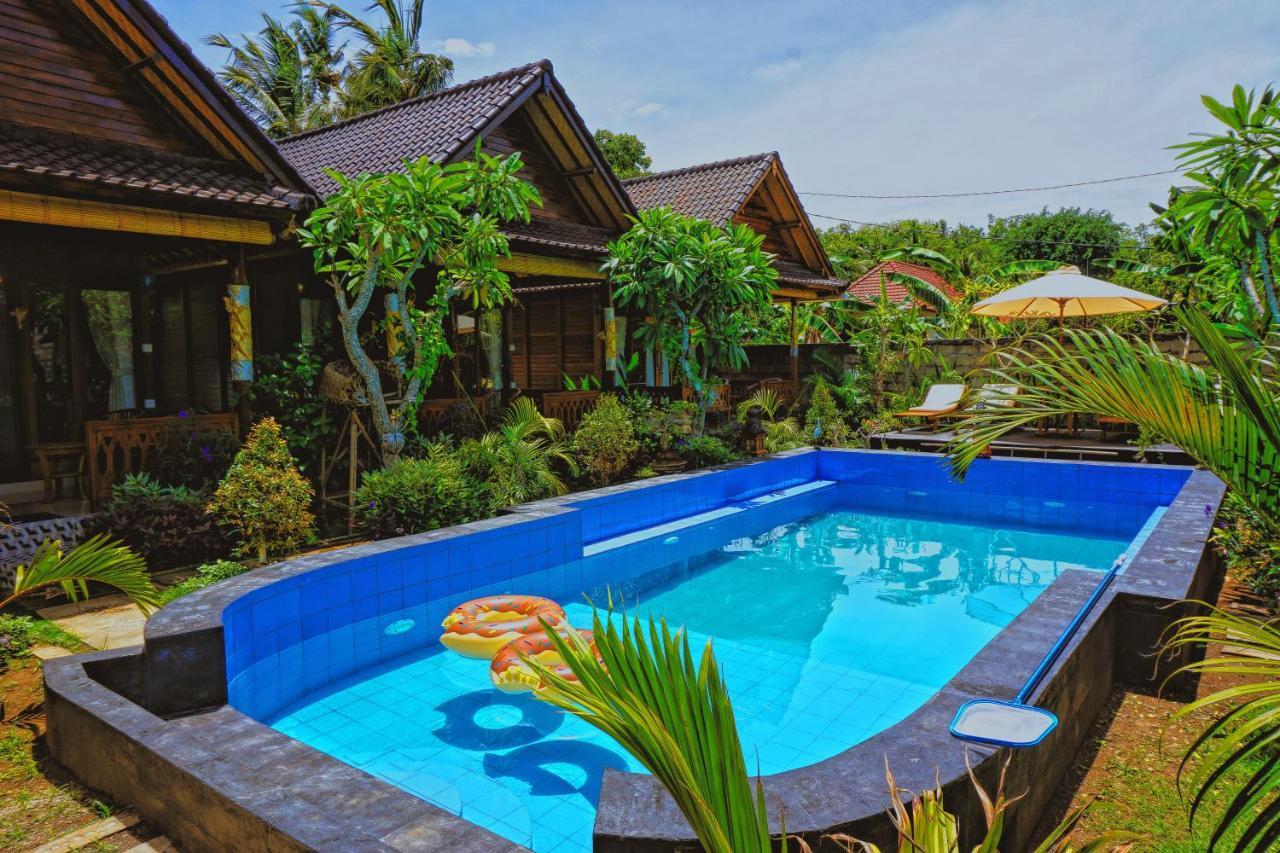 Mertasari Bungalows Toyapakeh ภายนอก รูปภาพ